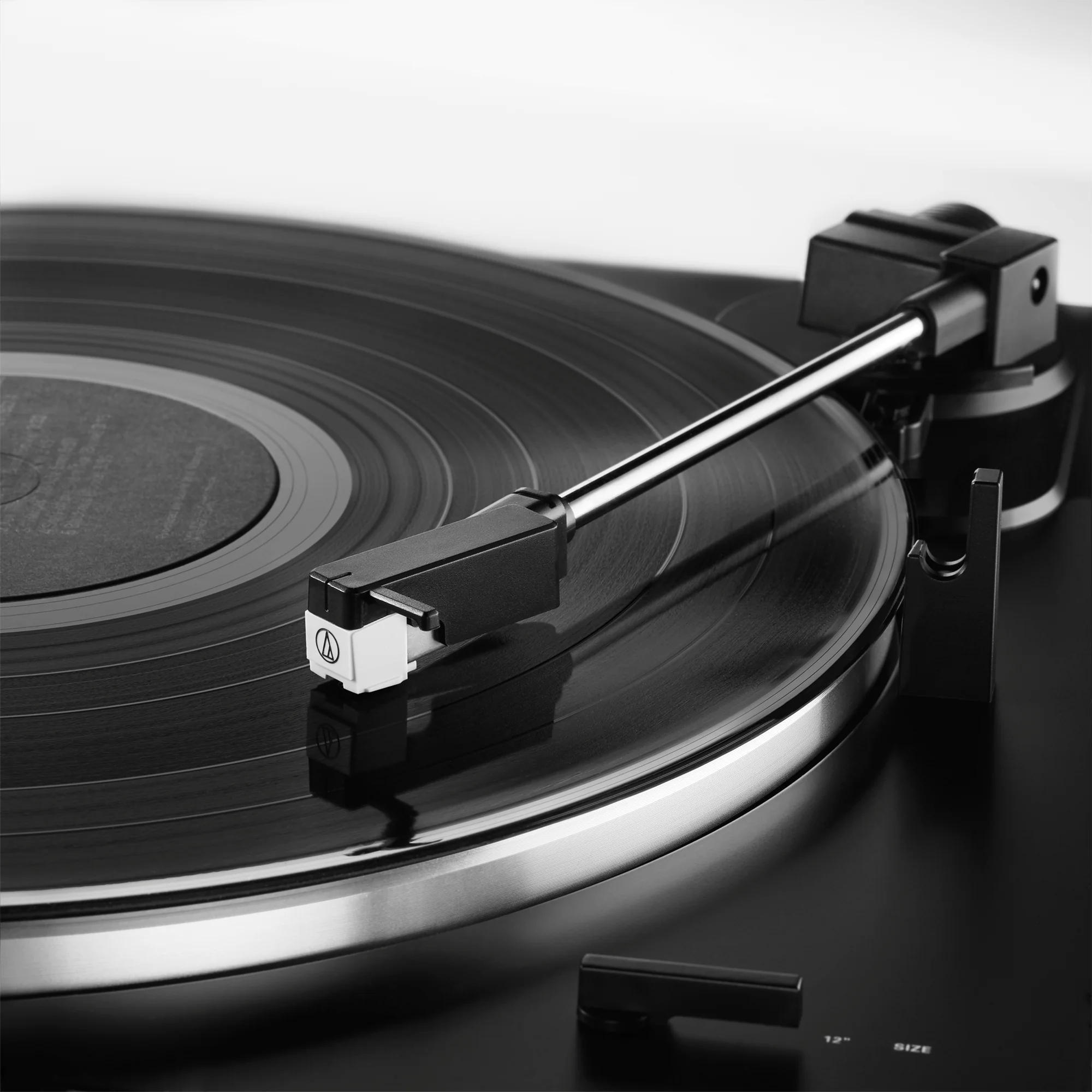 Audio Technica - AT-LP60XBT Automatic Bluetooth Wireless Turntable
